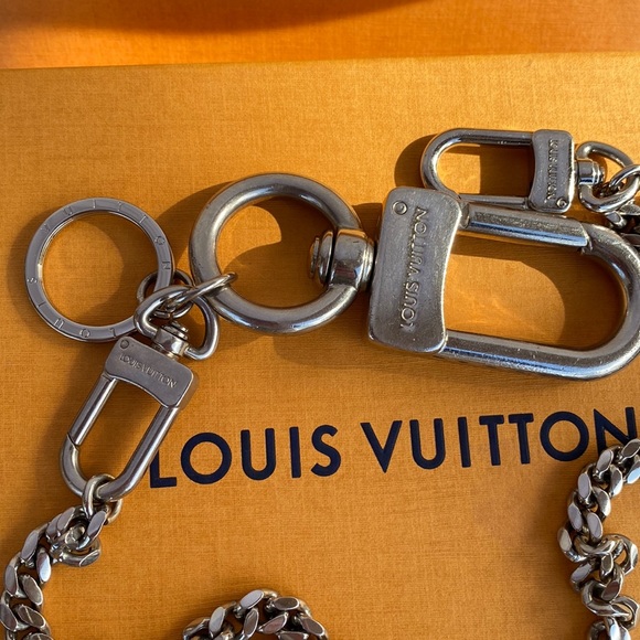 Rare Authentic Louis Vuitton Wallet Chain and Keychain 2 items 25.5” Unisex - Picture 4 of 17